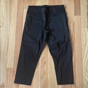 Zakti Leggings Womens 8 Black Midi Rise Compression Athletic Running Workout